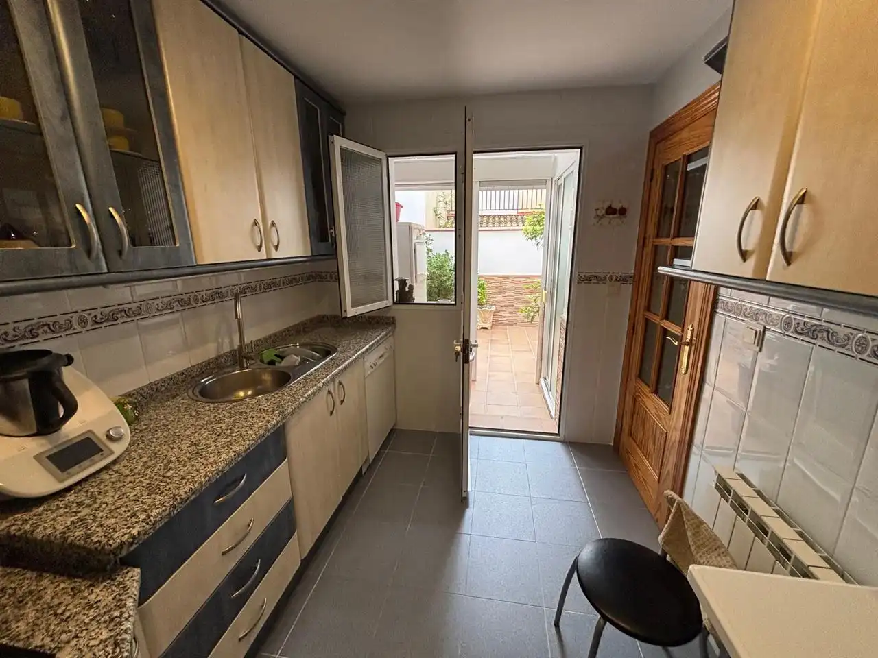 Cocina de Casa o chalet en venta en Cájar con Aire acondicionado y Terraza