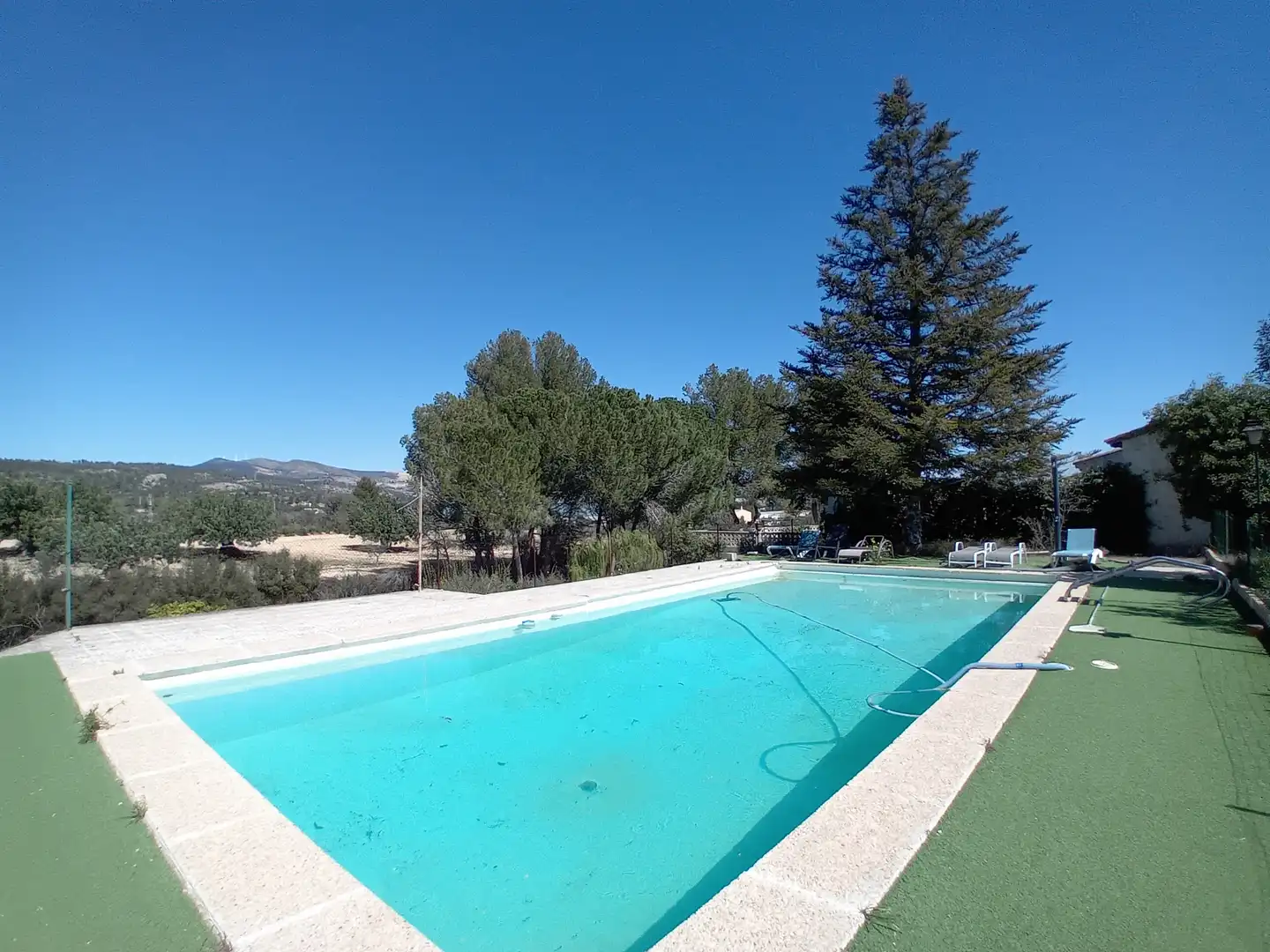 Piscina de Casa o chalet en venta en Macastre con Aire acondicionado, Jardín privado y Terraza