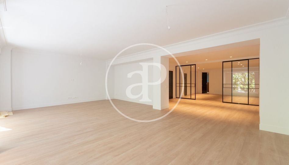 Piso de alquiler en C. de Serrano, Castellana - Imagen 3