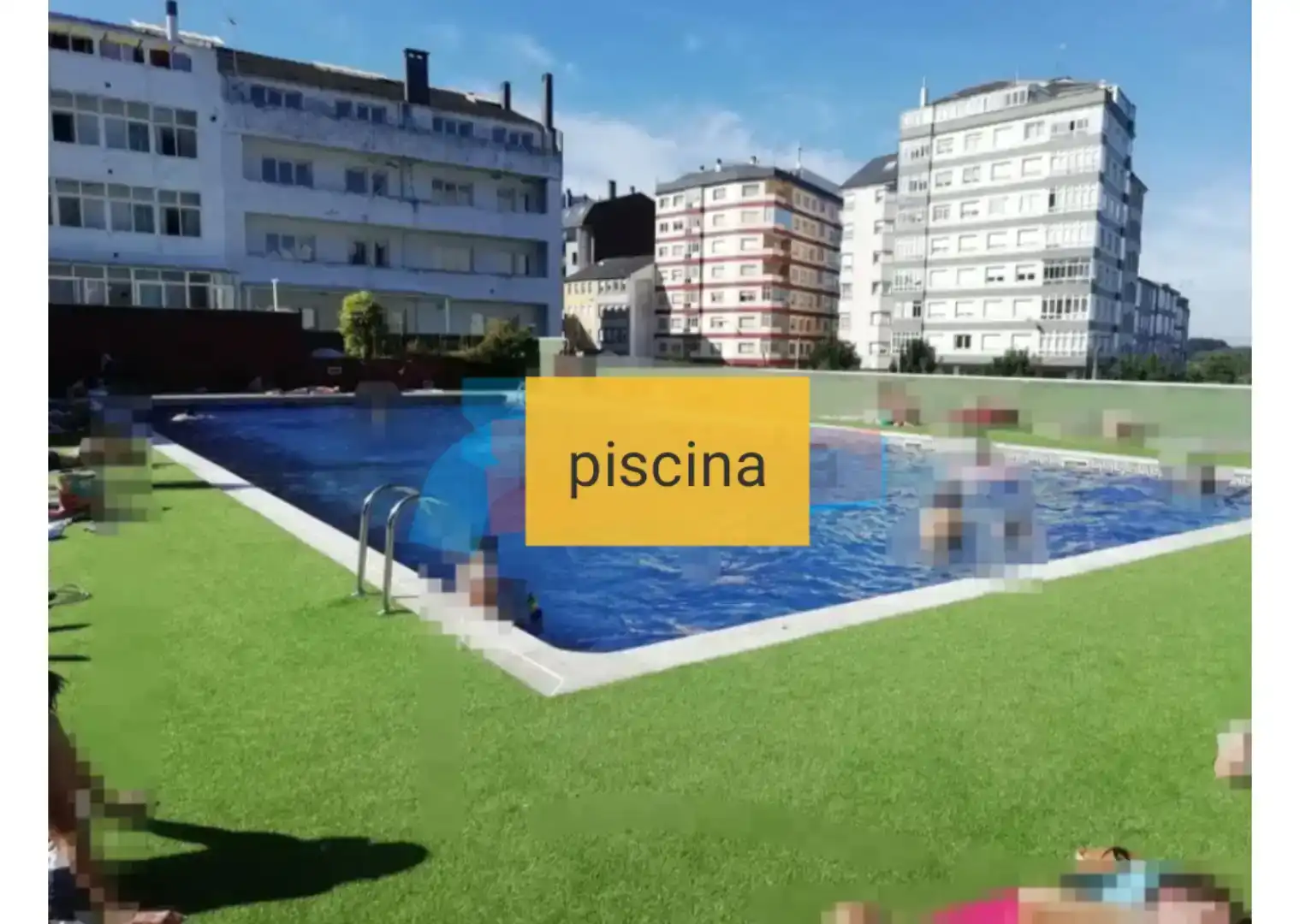 Piscina de Piso en venta en A Milagrosa