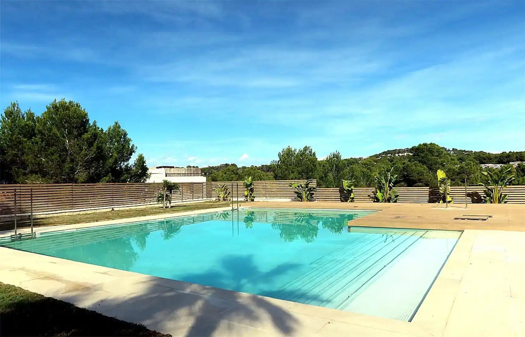 Piscina de Casa o xalet de lloguer en Sant Josep de sa Talaia amb Aire condicionat, Jardí privat i Traster