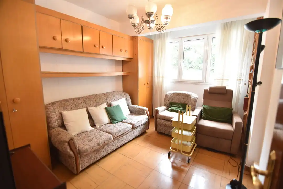 Living room of Flat for sale in Eibar  with Heating, Furnished and Balcony