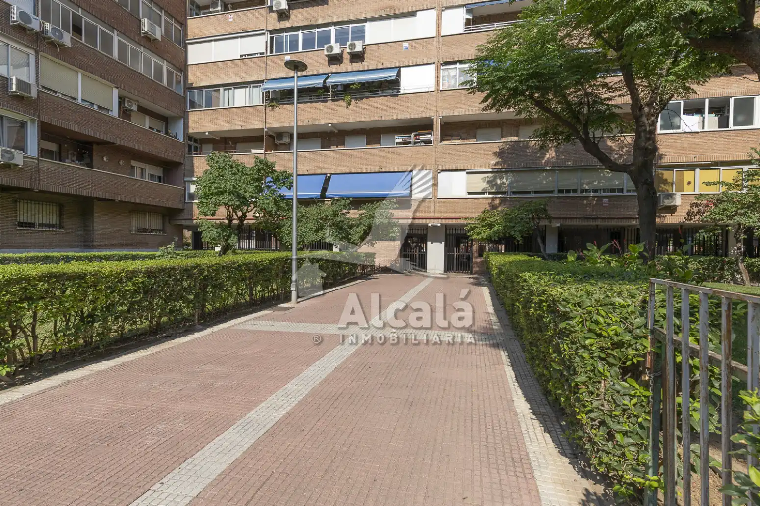 Vista exterior de Piso en venta en Torrejón de Ardoz con Calefacción, Parquet y Terraza