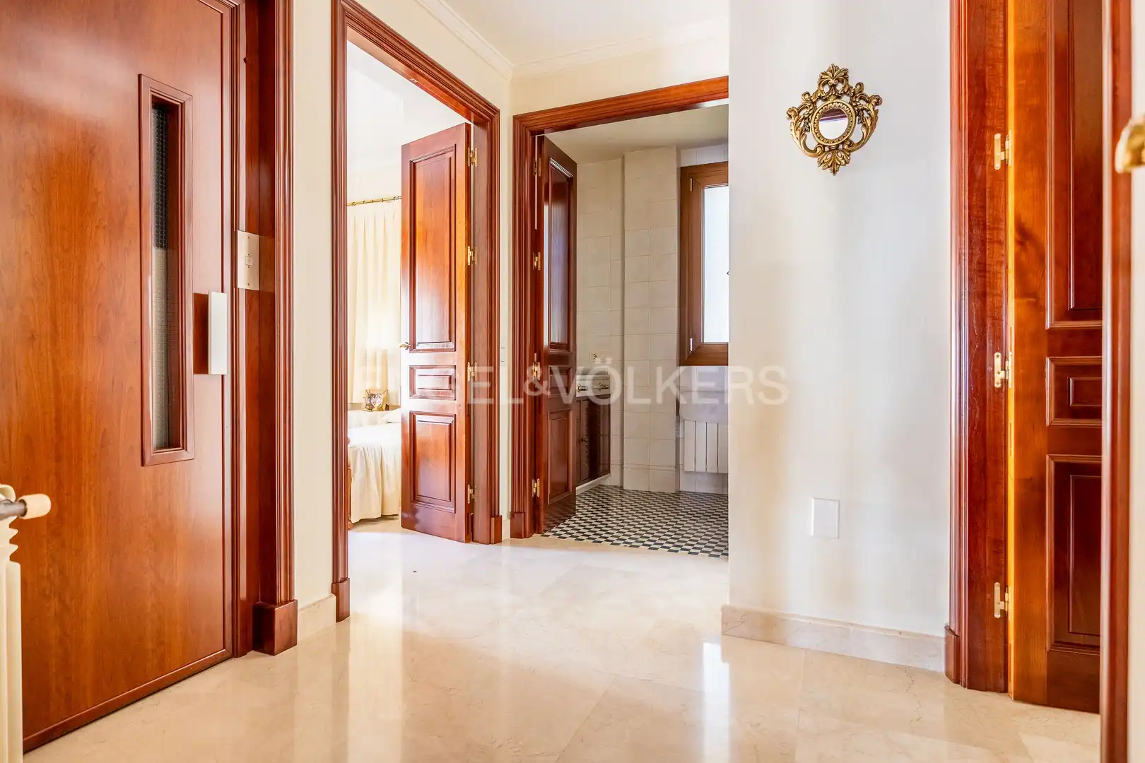 House with terrace for sale in Sanlúcar la Mayor, imagen 21