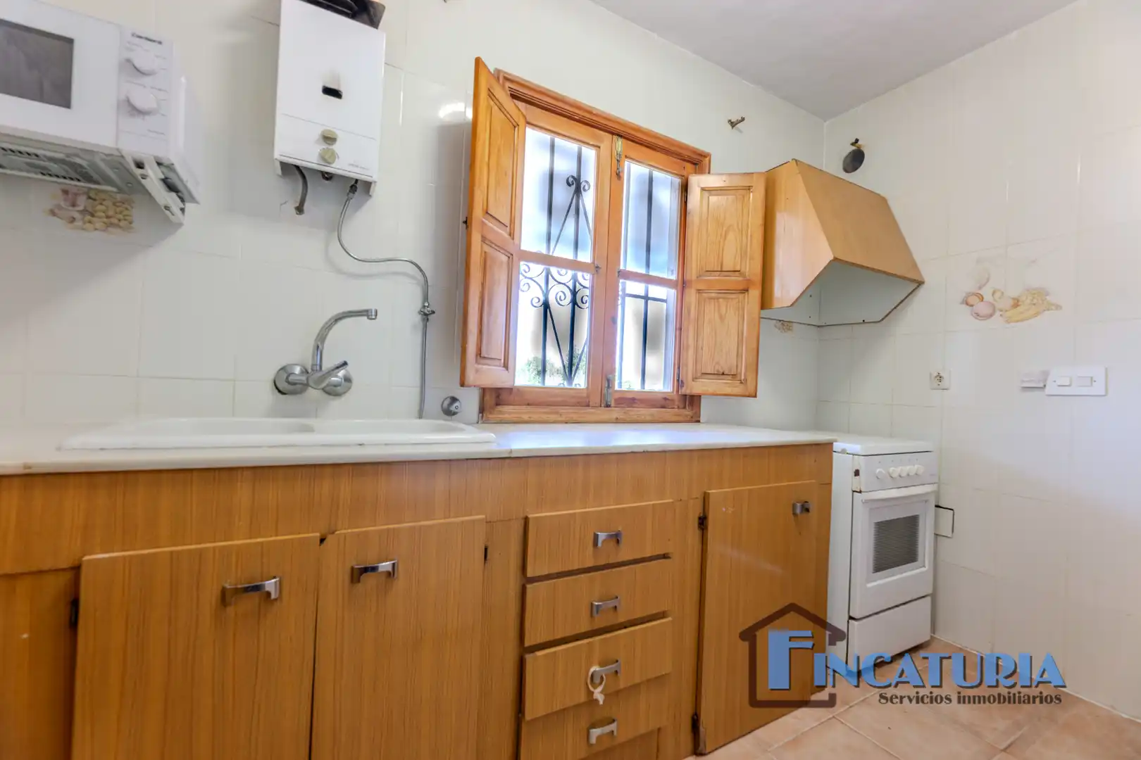 Cocina de Casa o chalet en venta en Vilamarxant con Jardín privado, Piscina y Amueblado