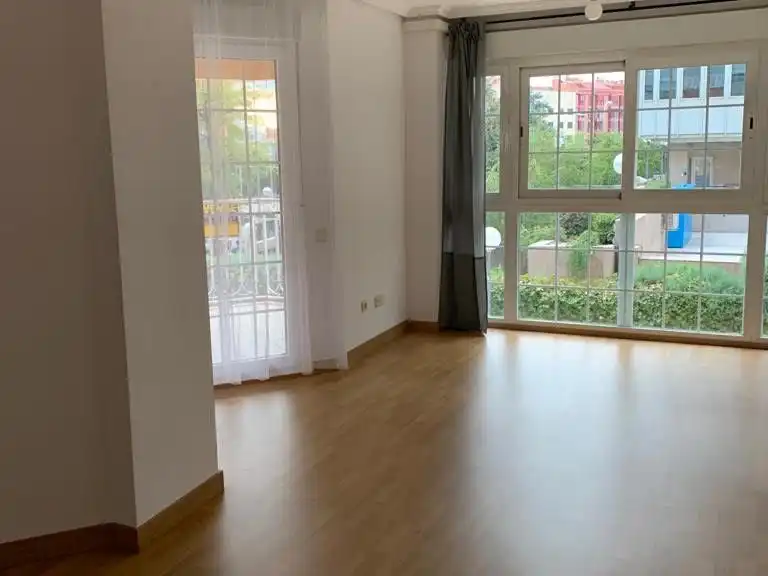 Bedroom of Flat for rent in Arganzuela