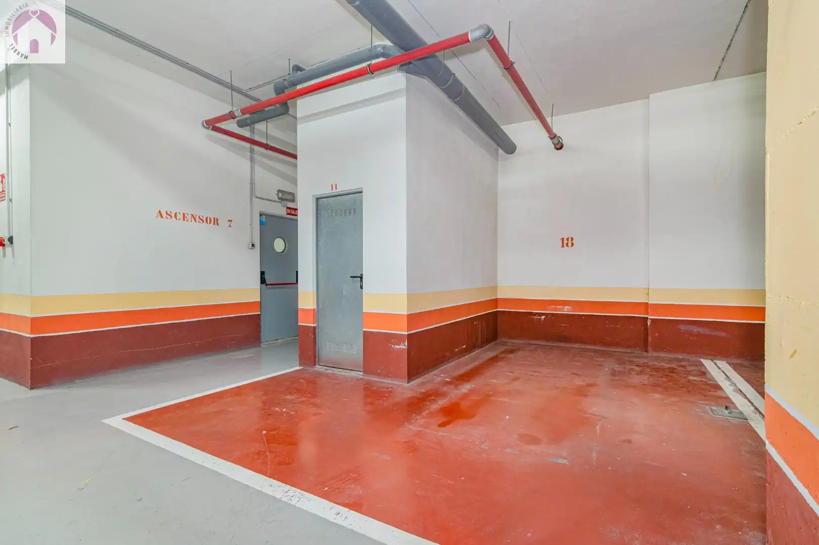Parking of Flat for sale in Granada  with Air Conditioner, Heating and Terrace