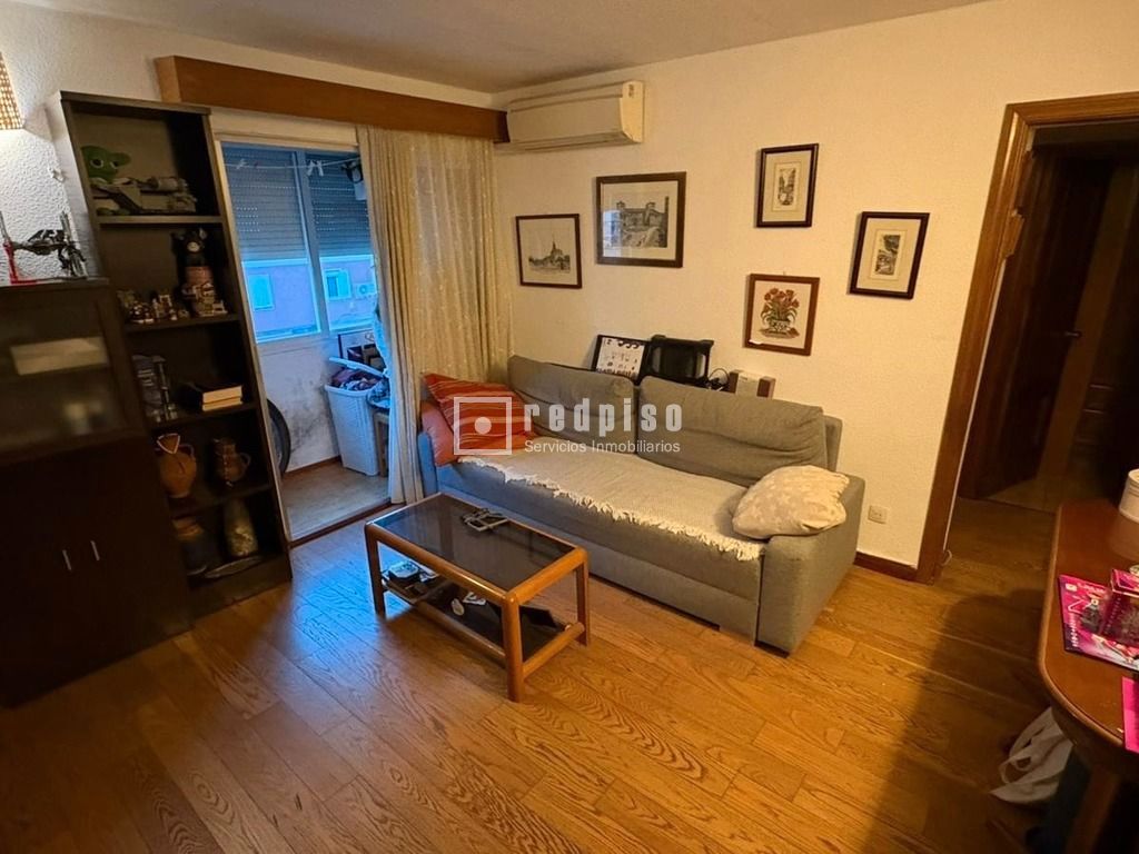 Sala d'estar de Pis en venda en  Madrid Capital amb Aire condicionat, Calefacció i Parquet