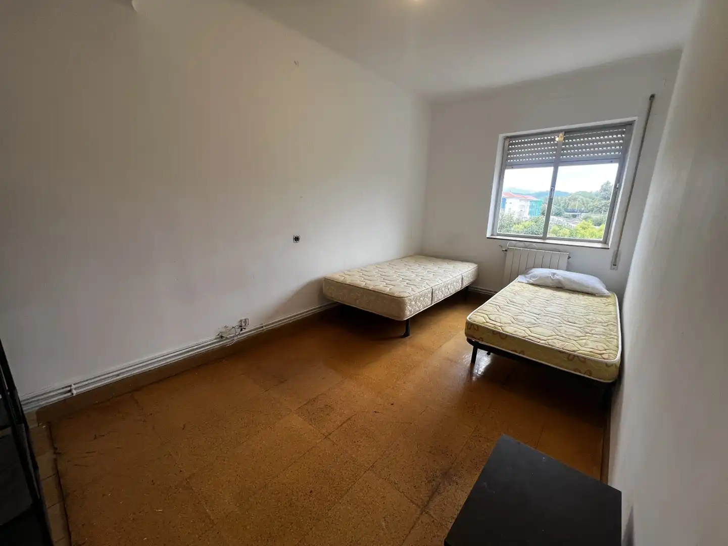 Habitación de Piso en venta en Torrelavega  con Calefacción, Jardín privado y Parquet