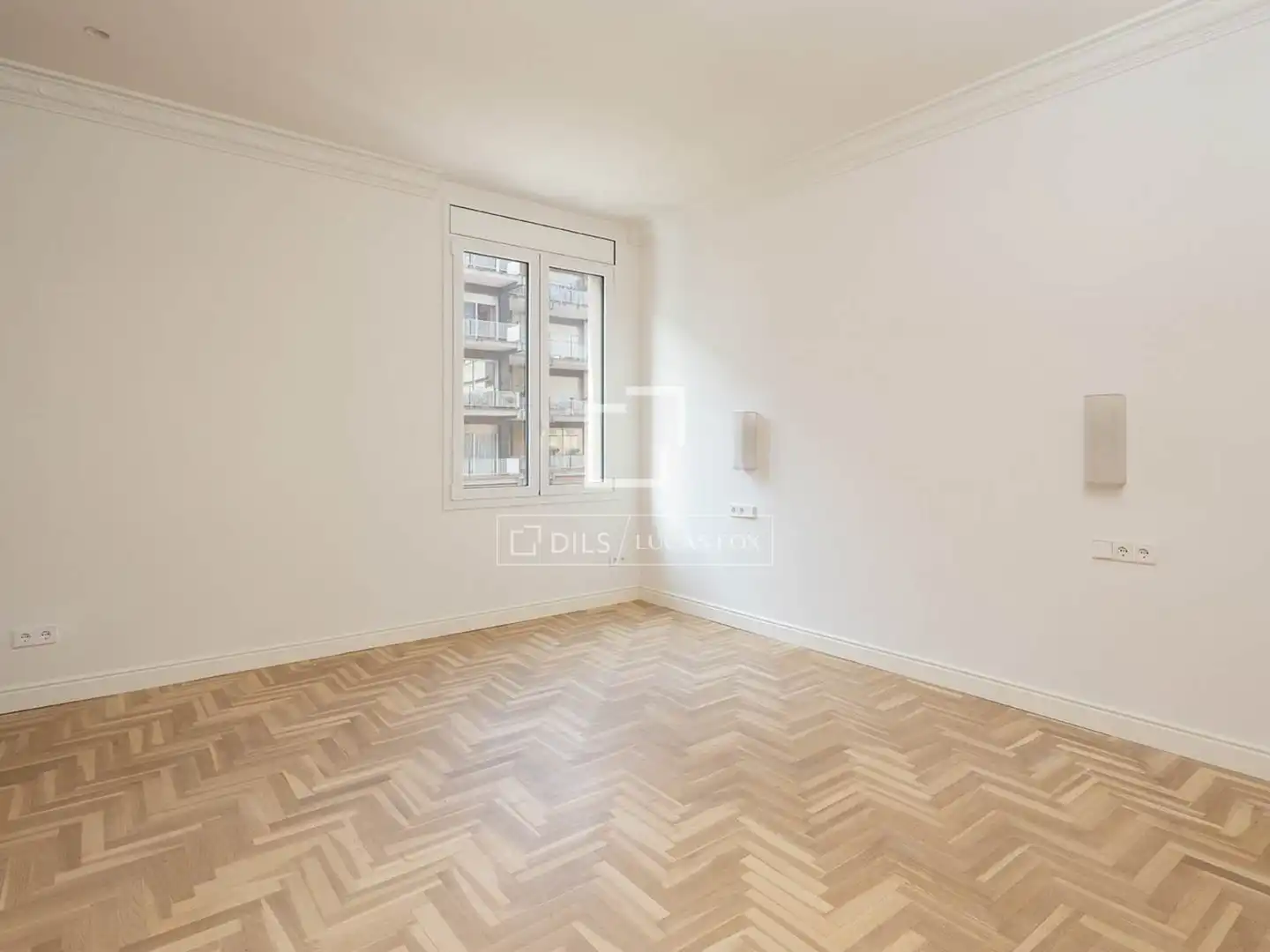Bedroom of Flat for sale in Barcelona  with Air Conditioner, Heating and Parquet flooring