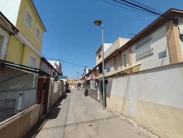 Vista exterior de Casa adosada en venta en Cartagena
