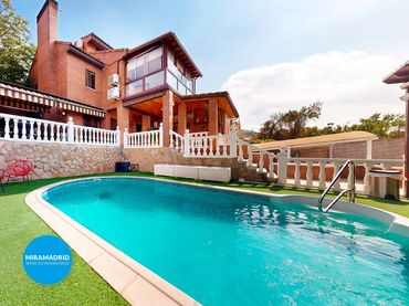 Maison jumelée avec piscine à vendre à Altos de Jarama