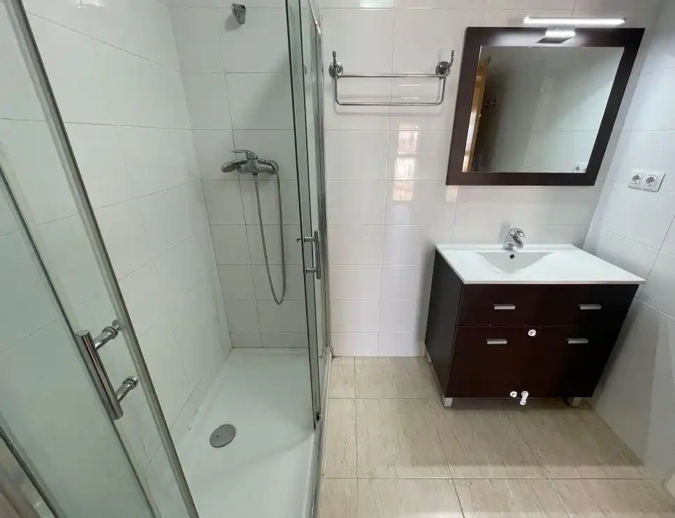 Badezimmer von Wohnung zur Miete in Igualada mit Heizung, Terrasse und Abstellraum