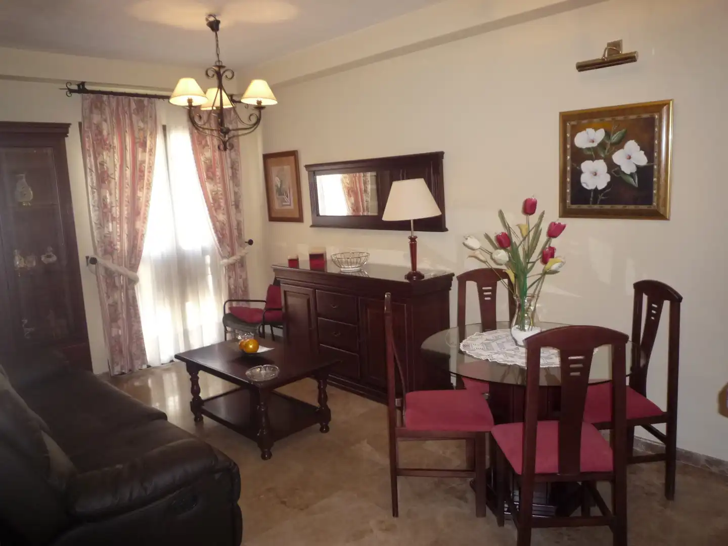 Sala de estar de Apartamento de alquiler en Málaga con Aire acondicionado, Amueblado y Horno