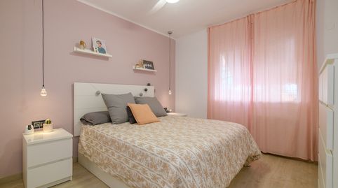 Foto 3 de Piso en venta en Carrer del Canonge Doctor Auguet, La Roureda, Viladecans