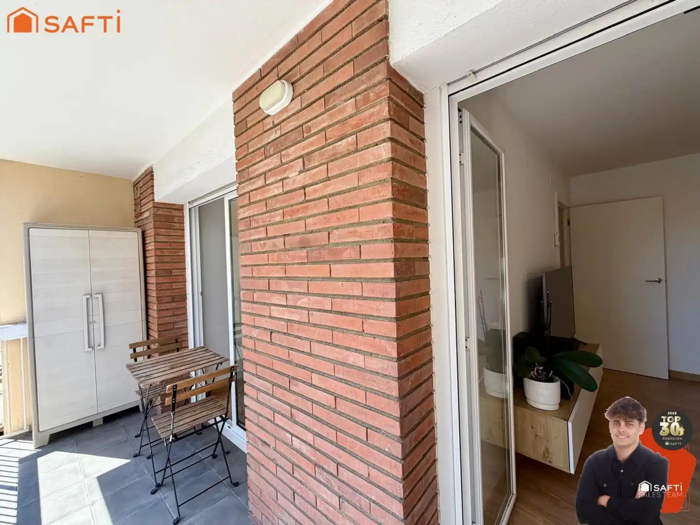 Terraza de Piso en venta en Pineda de Mar con Calefacción y Balcón