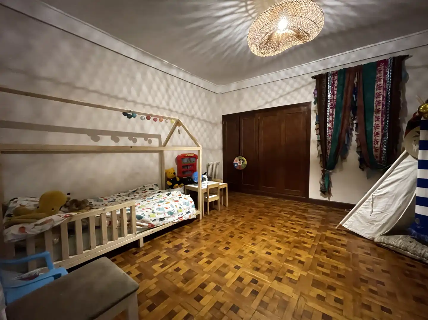 Habitación de Piso de alquiler en Donostia - San Sebastián  con Calefacción, Amueblado y Balcón