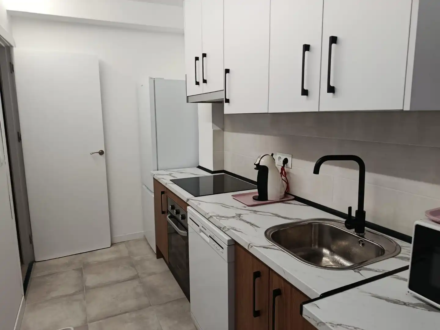Cocina de Piso para compartir en Granada con Terraza, Amueblado y Balcón