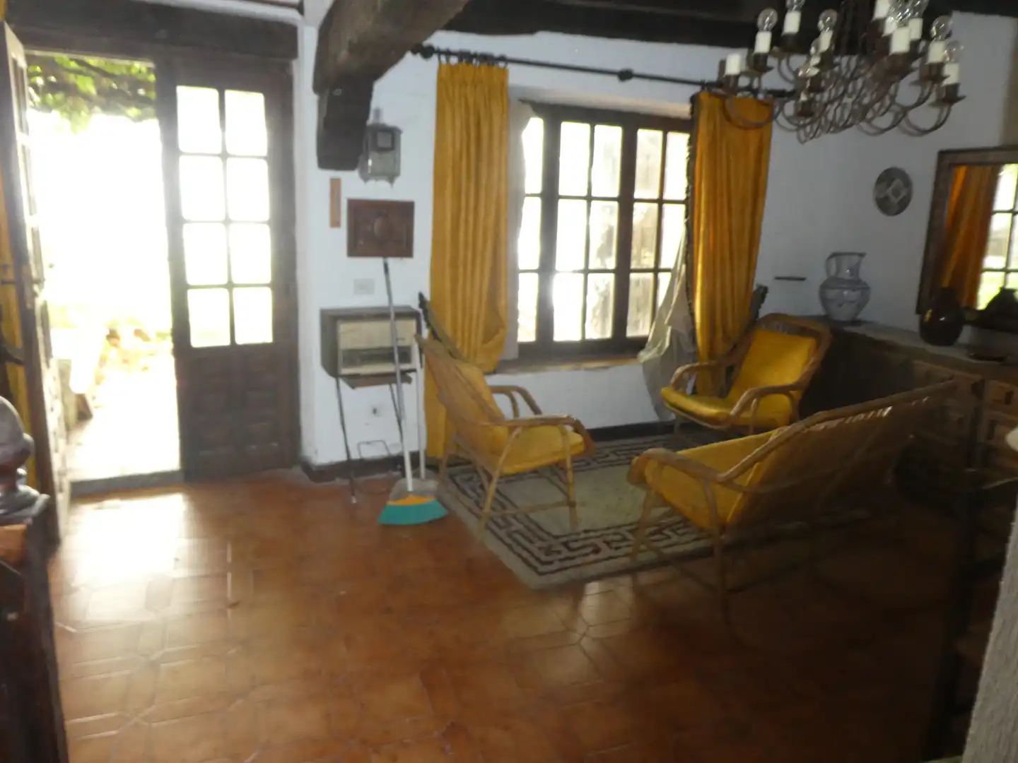Living room of Detached homes for sale in Santa María del Campo  with Private garden, Terrace and Furnished