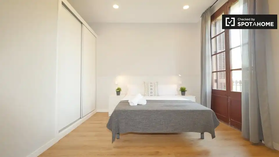 Flat with terrace to rent in Sants - Montjuïc, imagen 2