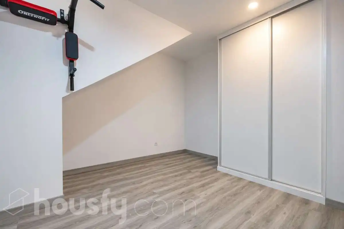 Flat for sale in Madrid  with Air Conditioner, Storage room and Furnished