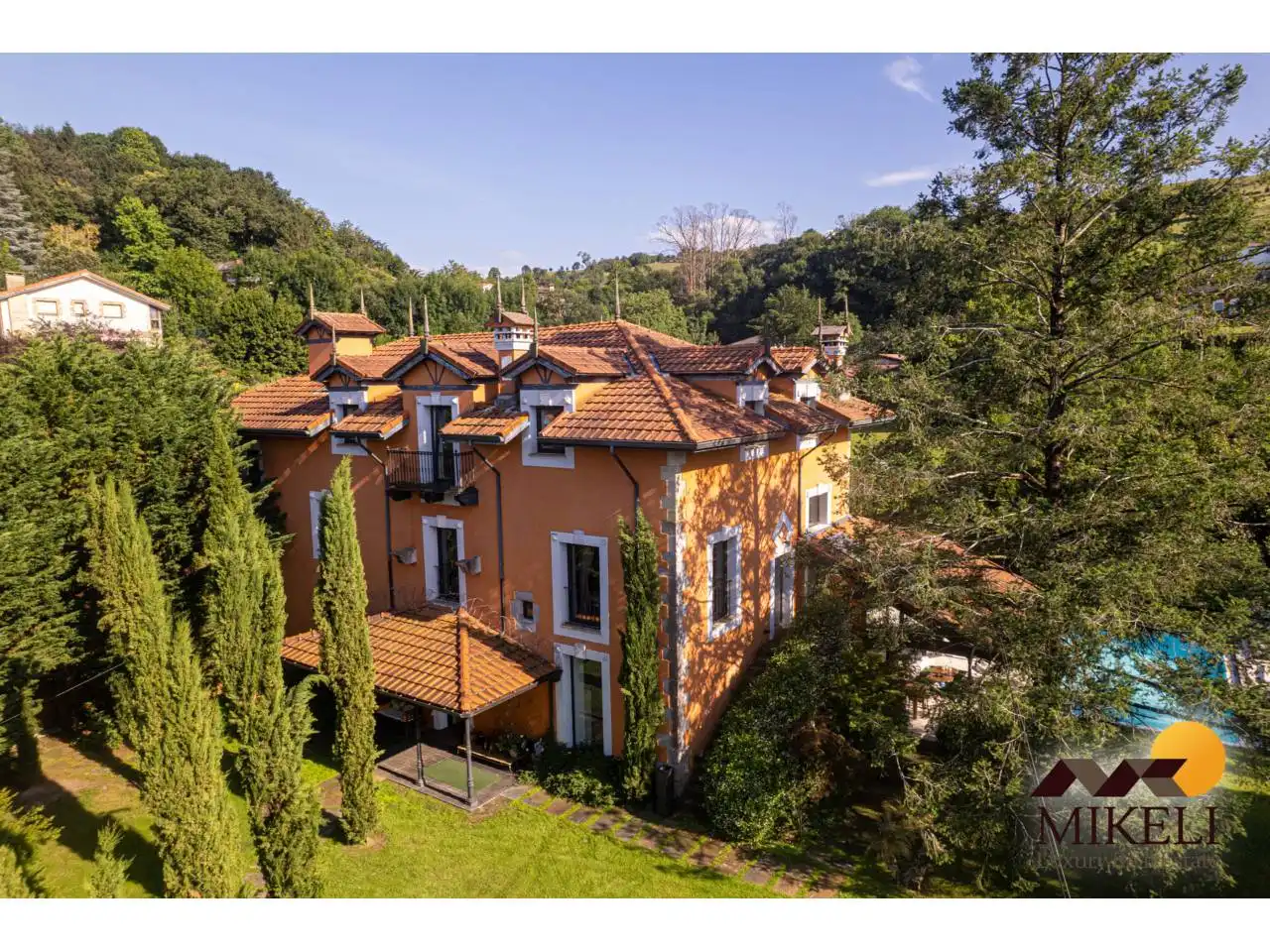 Exterior view of Houses for sale in Medio Cudeyo  with Air Conditioner, Heating and Private garden