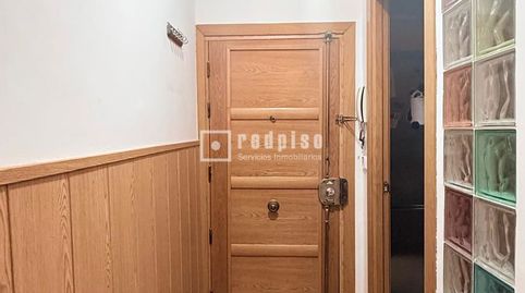 Foto 5 de Piso en venta en Comercial, Palomeras Bajas, Madrid Capital