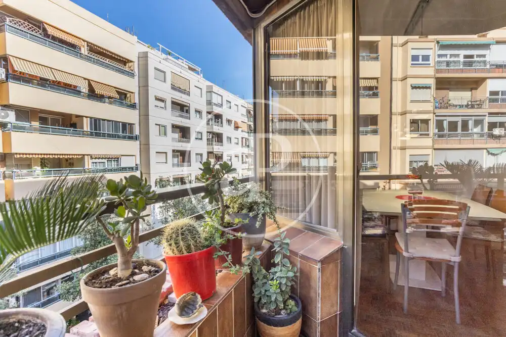 Terrassa de Pis de lloguer en Valencia amb Aire condicionat, Calefacció i Moblat