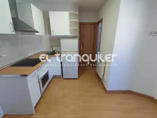 Penthouse with lift to rent in Calle Fortunata y Jacinta, imagen 2