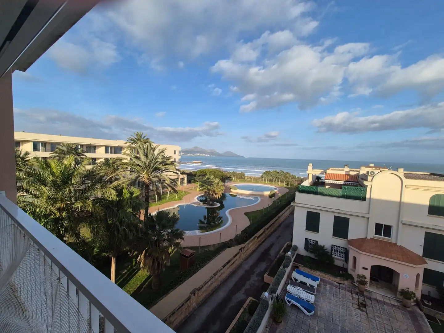 Vista exterior de Ático de alquiler en Muro con Aire acondicionado, Terraza y Amueblado
