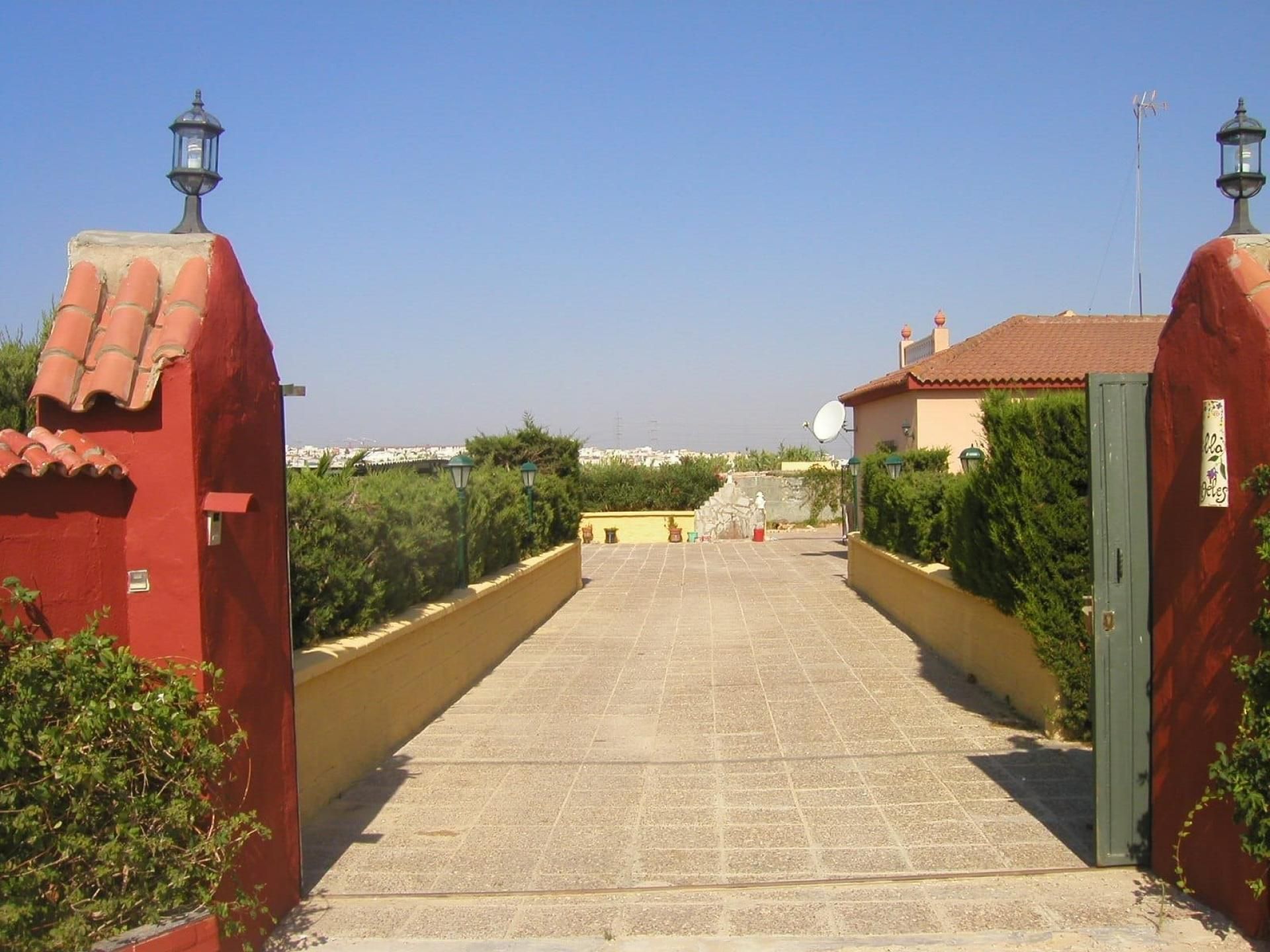 Residencial en venda a Pelagatos - Pago del Humo