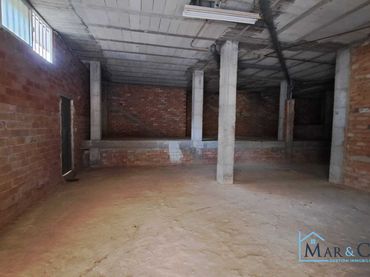 Local comercial en venda a Travesía Manuel Acedo