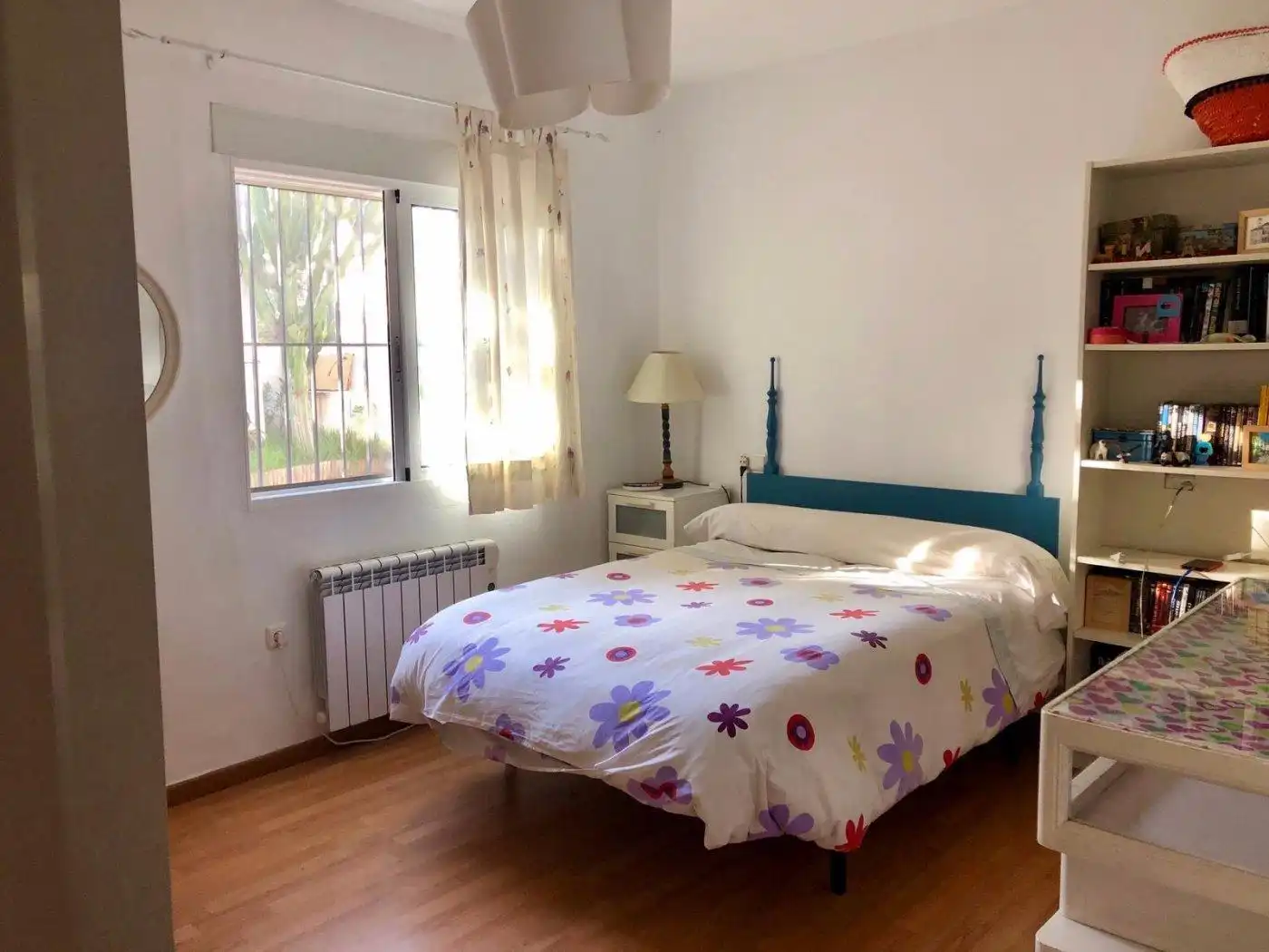 Habitación de Casa adosada en venta en Pilar de la Horadada con Calefacción, Jardín privado y Trastero