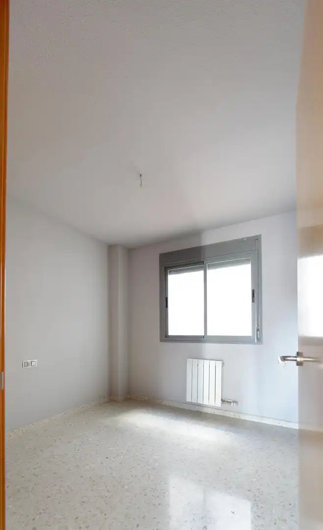 Schlafzimmer von Wohnung zur Miete in Granada mit Heizung und Ofen