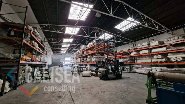 Nave industrial en Alquiler en Can Burgués en Palau-solità i Plegamans