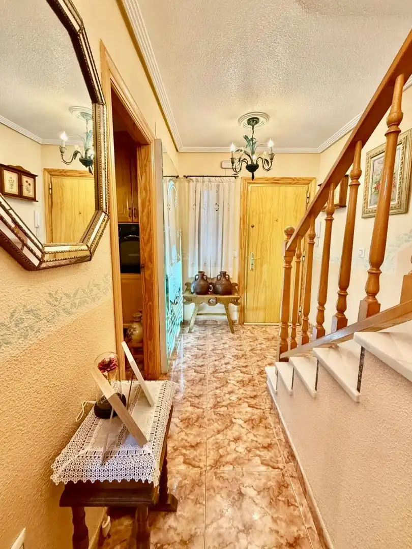 Terraced house with terrace for sale in Juzgados - Plaza de Toros, imagen 11