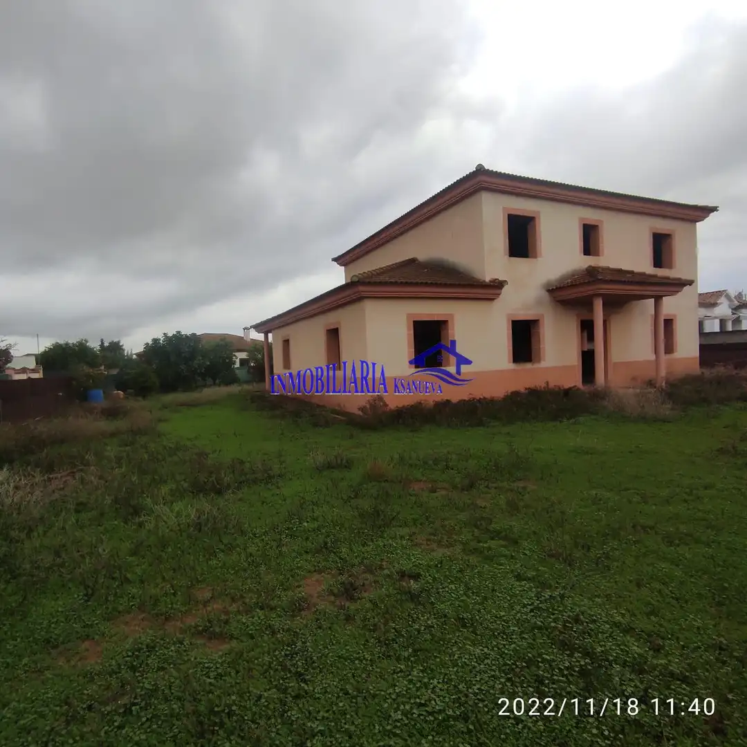 Villa con piscina in vendita a Periurbano Este - Campiña, imagen 2