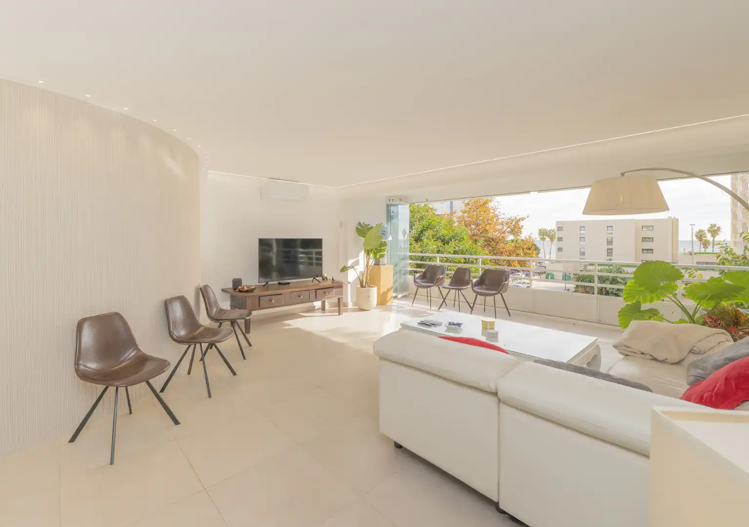 Sala de estar de Piso en venta en Torremolinos con Aire acondicionado, Terraza y Internet