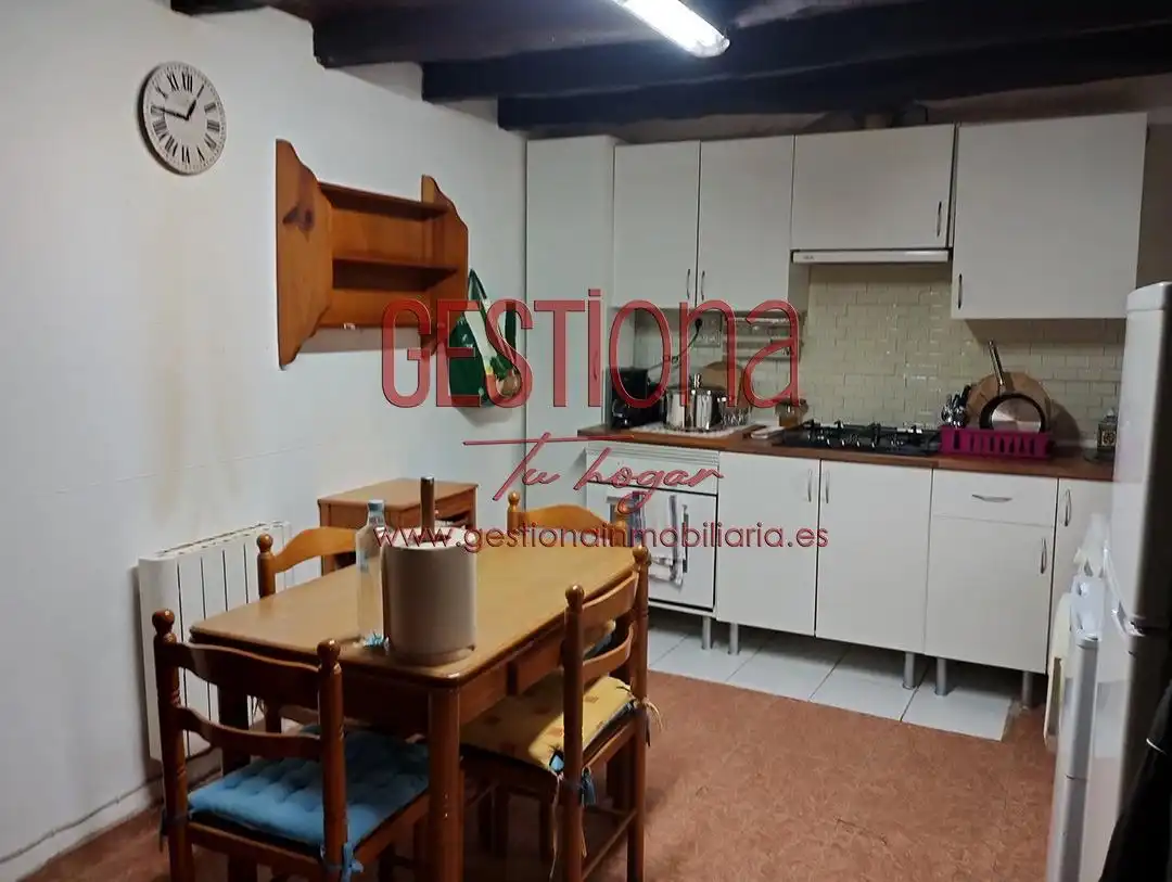Cocina de Finca rústica en venta en Villafufre con Calefacción, Jardín privado y Balcón