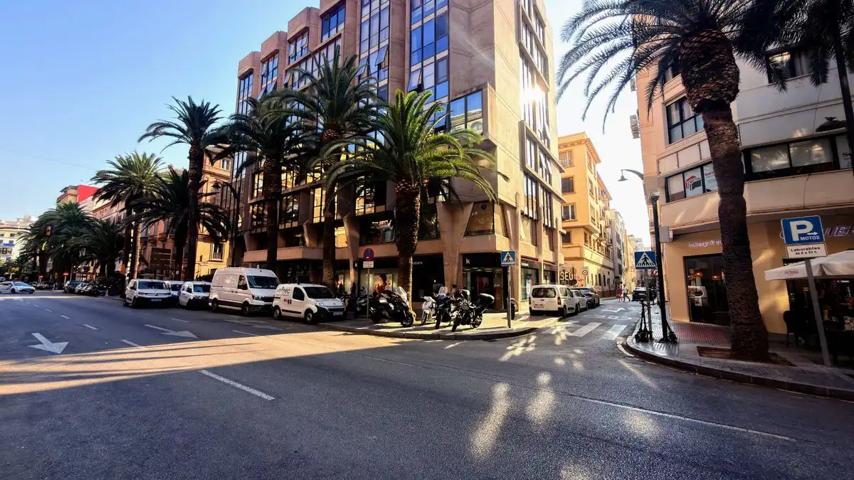 Edifici en venda a Calle Martínez Campos, 18, Ensanche Centro - Puerto