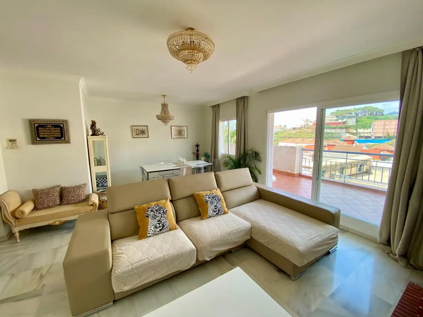 Apartments for rent in Zona Centro Comercial Torrequebrada