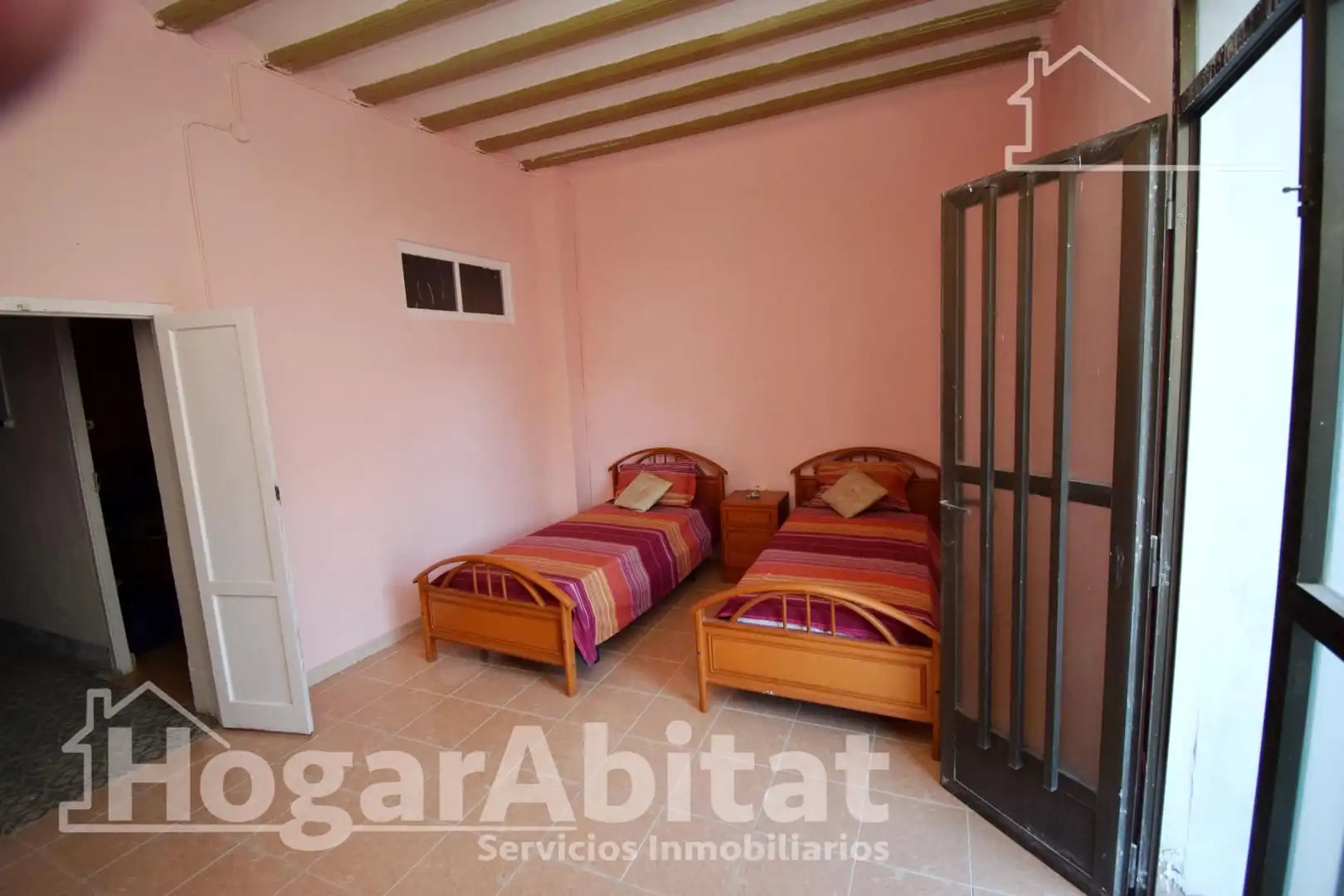 Dormitori de Casa o xalet en venda en Almazora / Almassora amb Terrassa, Traster i Balcó