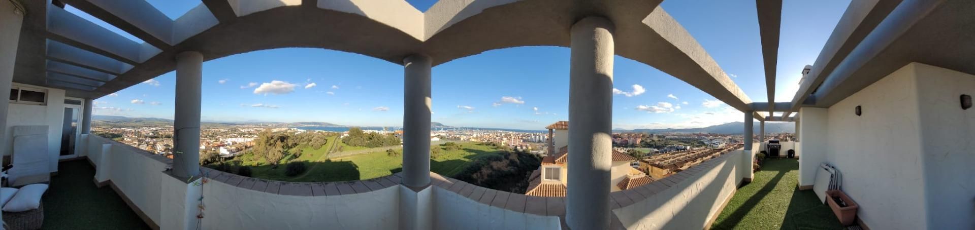 Exterior view of Attic to rent in Algeciras  with Terrace