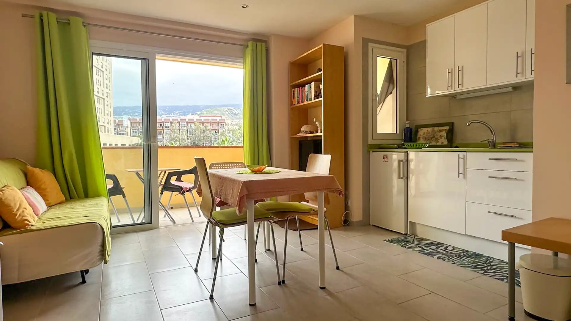 Küche von Wohnungen zum Verkauf in Puerto de la Cruz mit Schwimmbad, Möbliert und Balkon