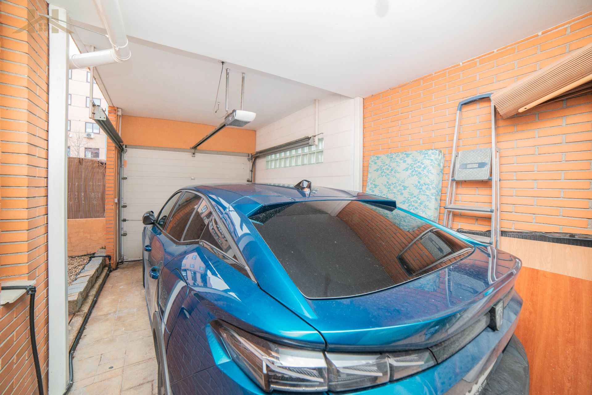 Aparcament de Casa adosada en venda en Rivas-Vaciamadrid amb Calefacció, Jardí privat i Traster