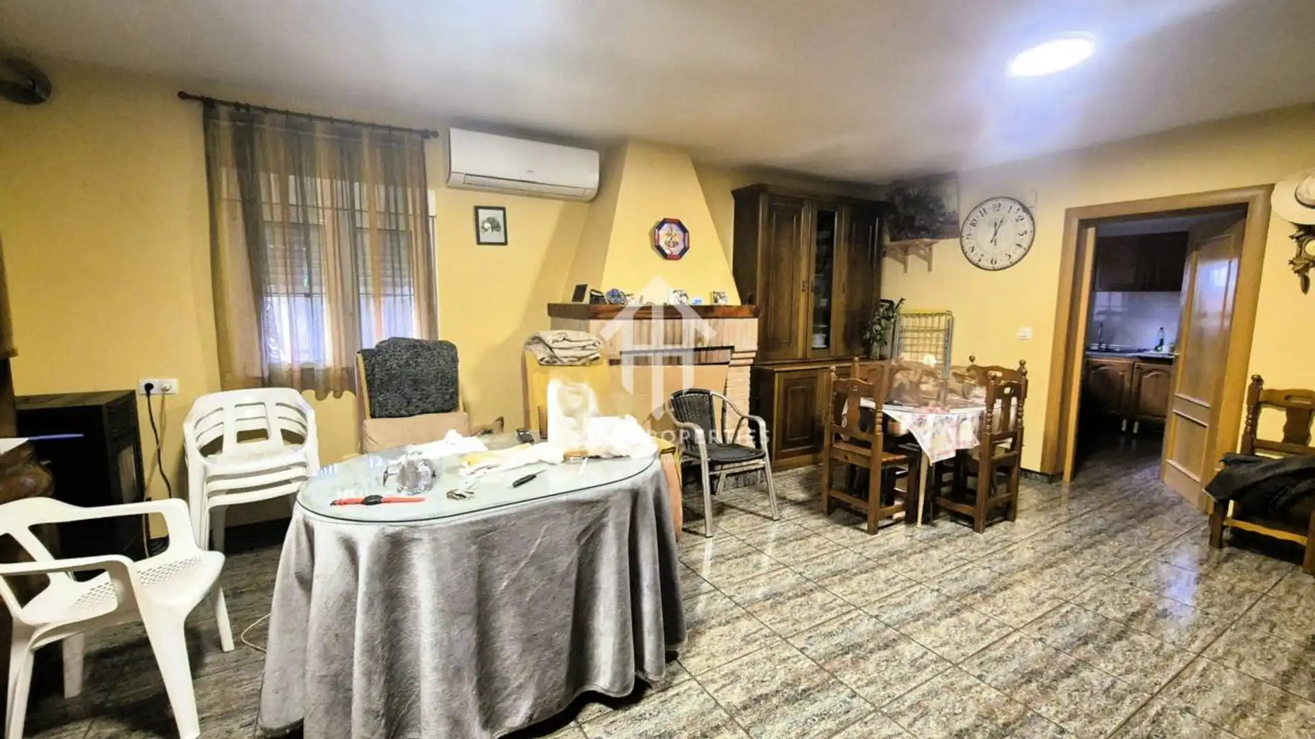 Menjador de Finca rústica en venda en Moraleda de Zafayona amb Aire condicionat, Jardí privat i Piscina