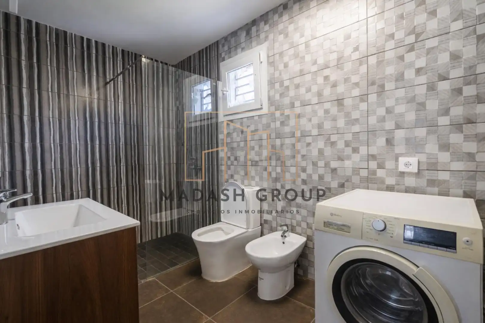 Baño de Finca rústica en venta en Reus con Aire acondicionado, Jardín privado y Trastero