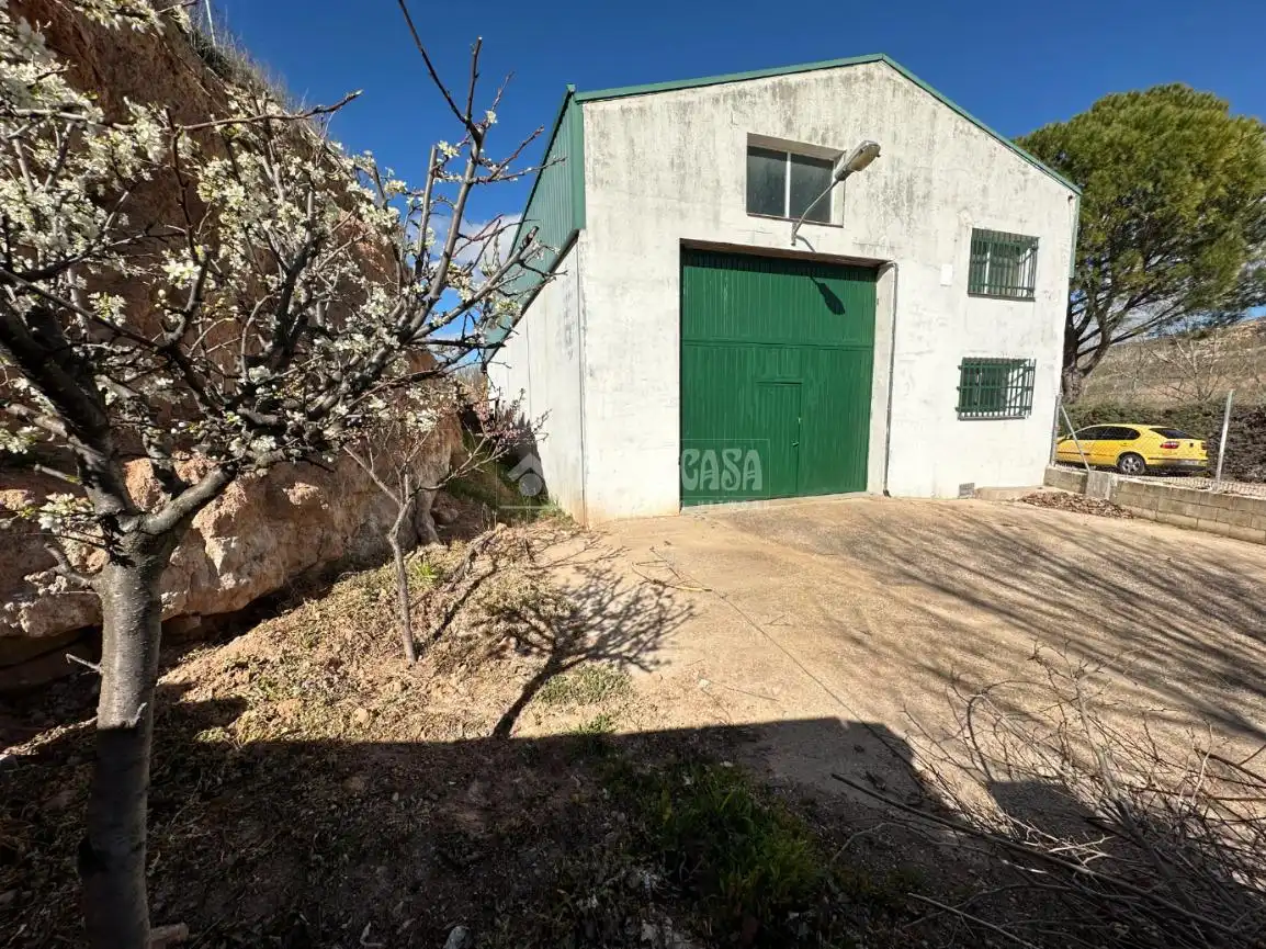 Vista exterior de Local en venta en Aranzueque