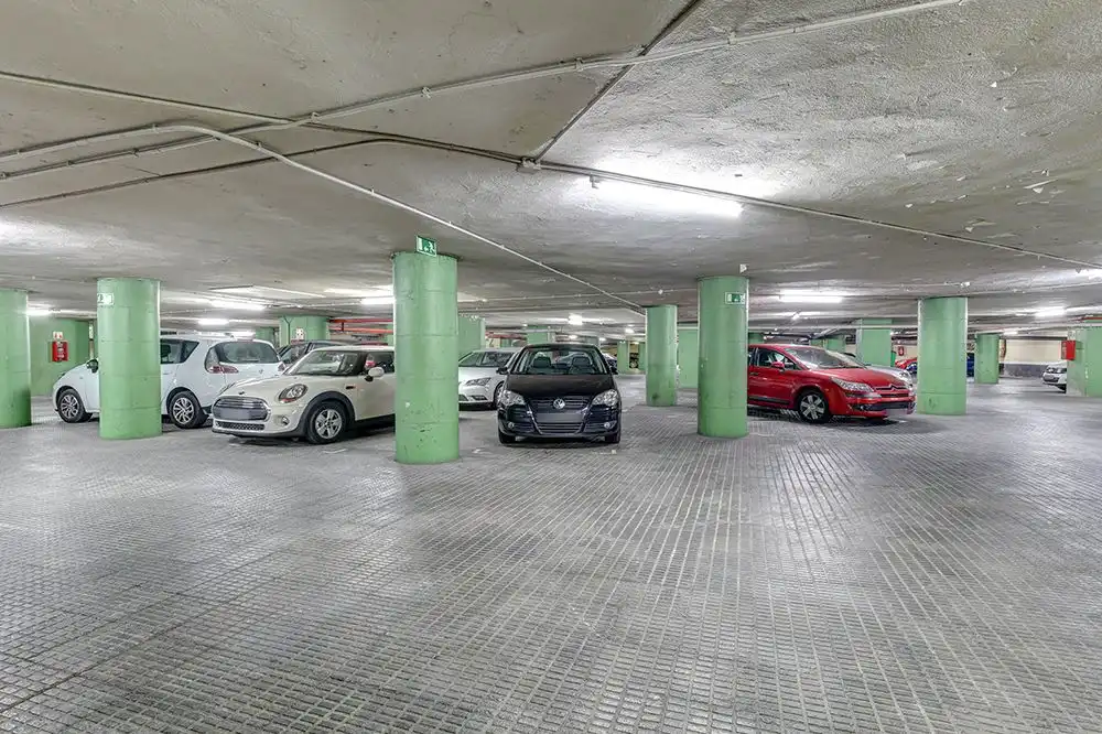 Parkplatz zur Miete in CALLE VALENCIA 375, imagen 3