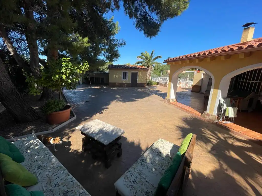 House with pool for sale in Polígono 2, imagen 4